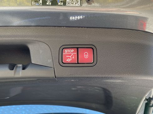 Used 2022 Mercedes-Benz GLE 350 4MATIC image 48