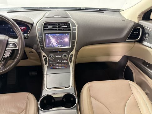 Used 2020 Lincoln Nautilus Reserve FWD image 28