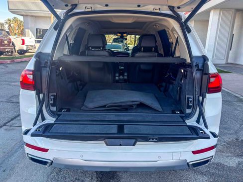Used 2019 BMW X7 xDrive50i image 13