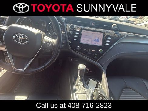 Used 2019 Toyota Camry SE w/ Convenience Package FWD image 5