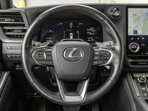 Used 2024 Lexus GX 550 w/ Accessory Package (2T) AWD/4WD image 8