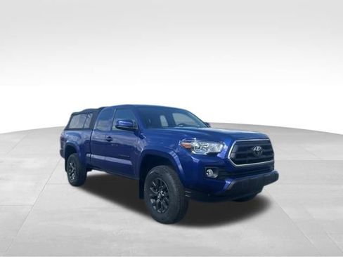 Used 2022 Toyota Tacoma SR image 1