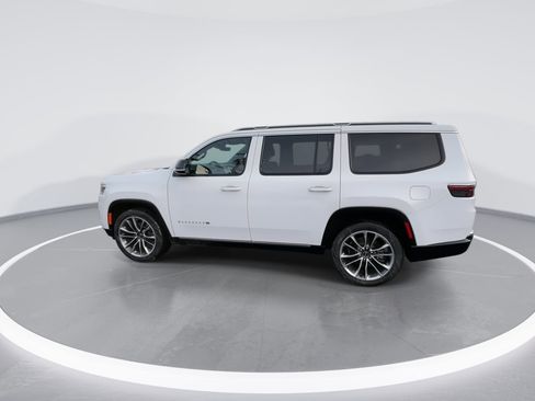 Used 2024 Jeep Wagoneer Series III w/ Premium Group I image 5