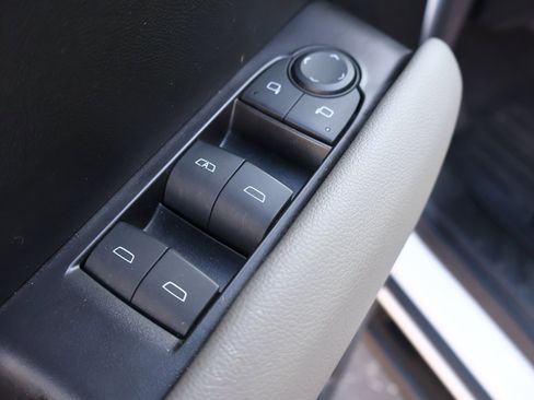 Certified 2024 Chevrolet Colorado ZR2 w/ Technology Package image 8