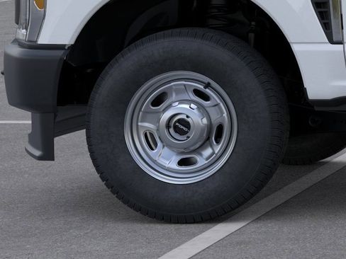New 2026 Ford F350 XL AWD/4WD image 19