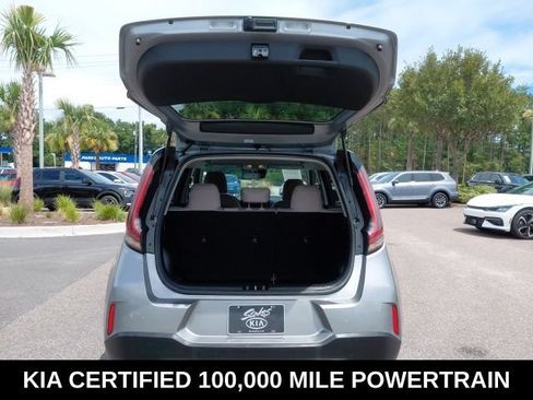 Certified 2025 Kia Soul LX w/ LX Technology Package FWD image 25