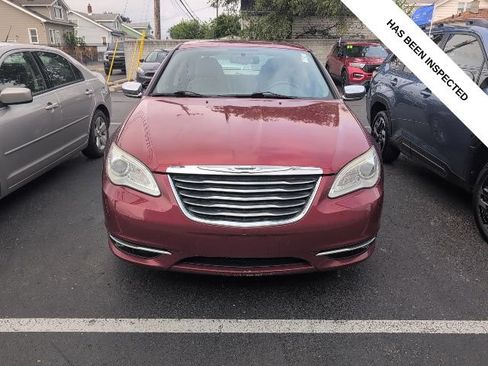 Used 2012 Chrysler 200 Limited FWD image 2