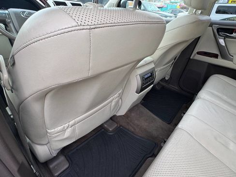 Used 2013 Lexus GX 460 Base AWD 4dr SUV image 21