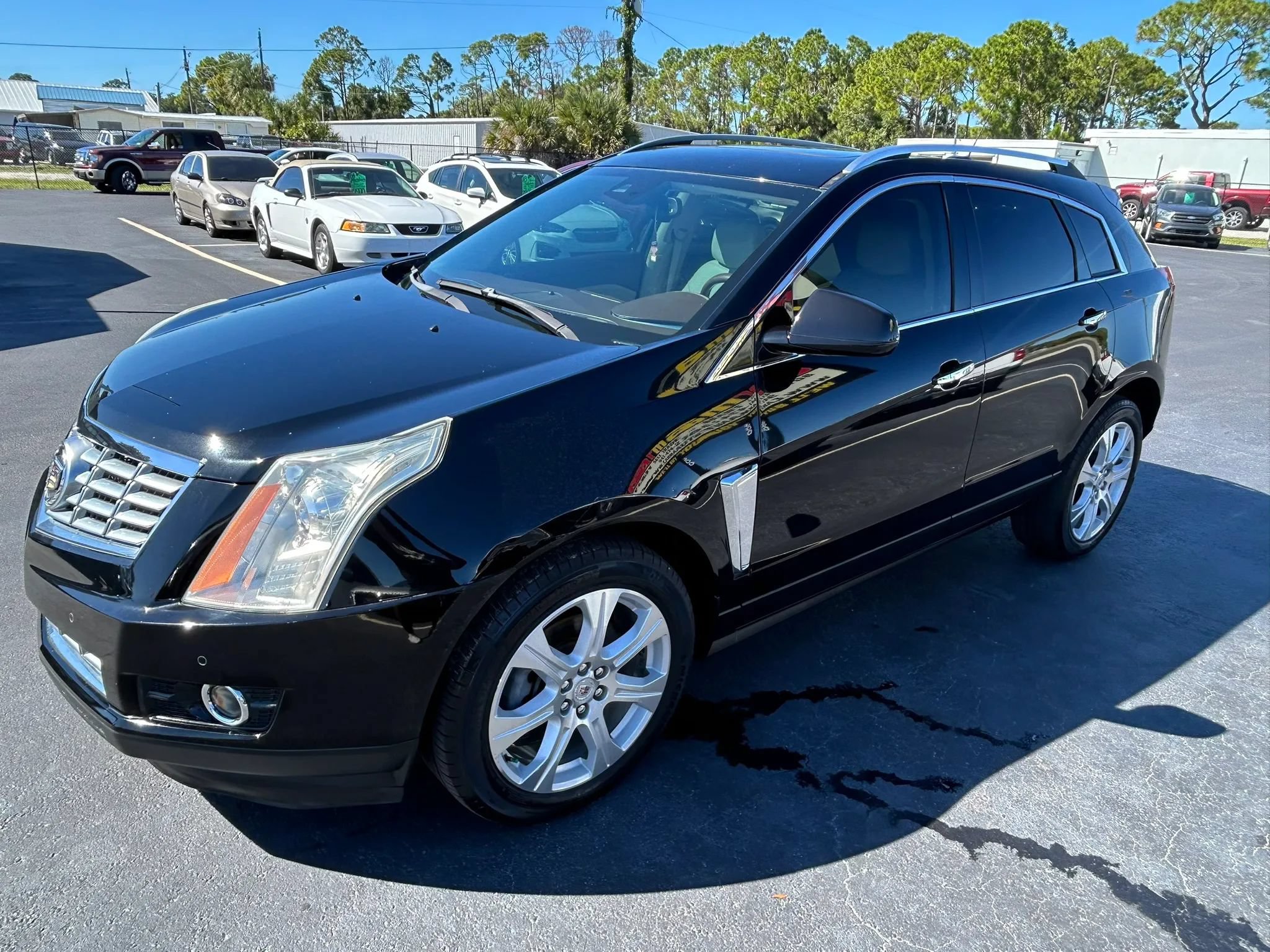 Used 2015 Cadillac SRX Performance w/ Driver Awareness Package FWD image 5