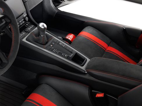Used 2018 Porsche 911 GT3 RWD image 21