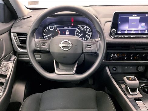 Certified 2025 Nissan Rogue S image 4