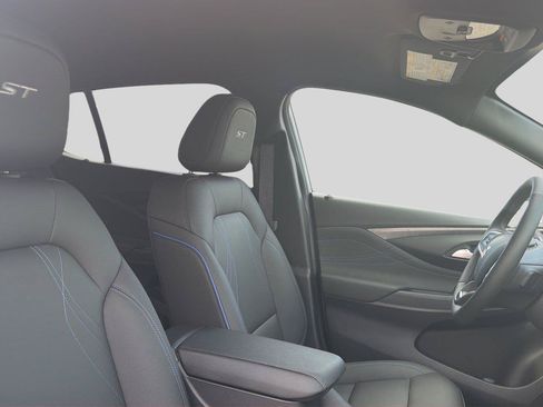 New 2026 Buick Envista Sport Touring w/ Convenience I Package FWD image 24