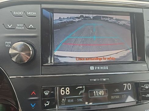 Used 2013 Toyota Avalon Limited FWD image 17