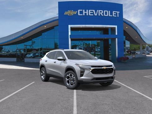 New 2026 Chevrolet Trax LT w/ Sunroof Package image 29