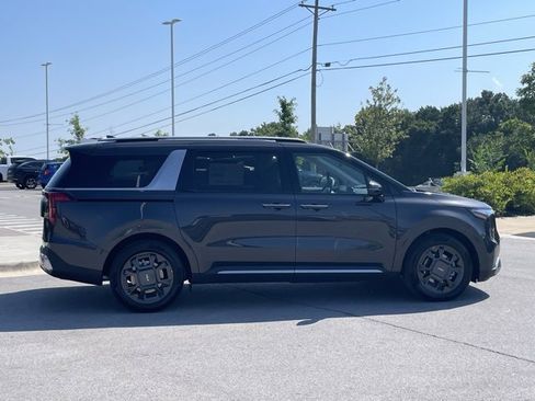 New 2026 Kia Carnival SX image 8