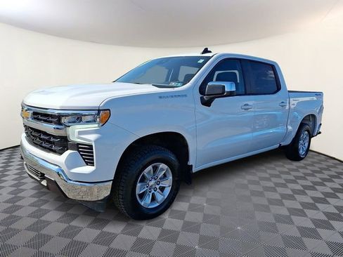 Used 2025 Chevrolet Silverado 1500 LT AWD/4WD image 3