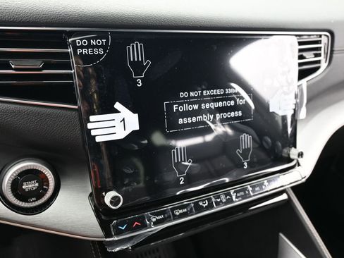 New 2026 Jeep Grand Wagoneer L 2WD image 18