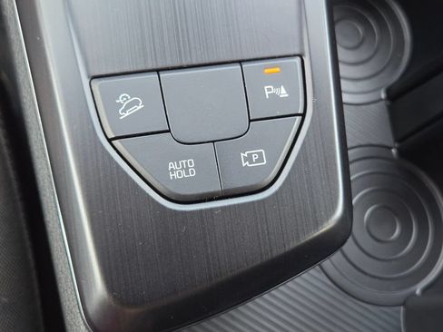 Certified 2026 Kia Sportage LX FWD image 29