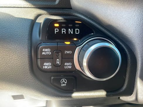 Used 2022 RAM 1500 Big Horn AWD/4WD image 15