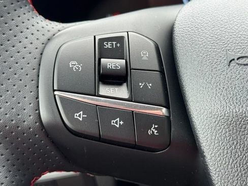 Used 2024 Ford Escape ST-Line w/ Tech Pack #1 AWD/4WD image 16