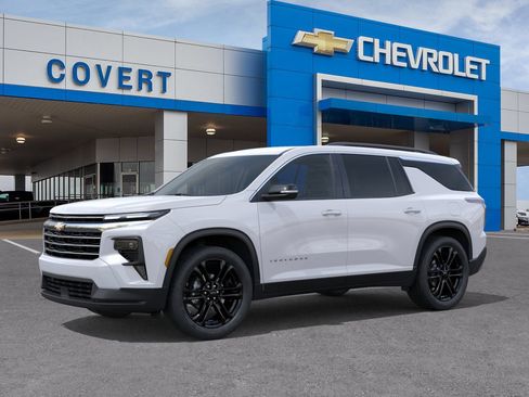 New 2026 Chevrolet Traverse LT FWD image 2