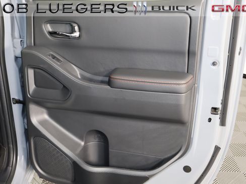 Used 2025 Nissan Frontier PRO-4X w/ Interior Protection Package AWD/4WD image 16
