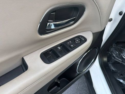 Used 2018 Honda HR-V EX-L image 20