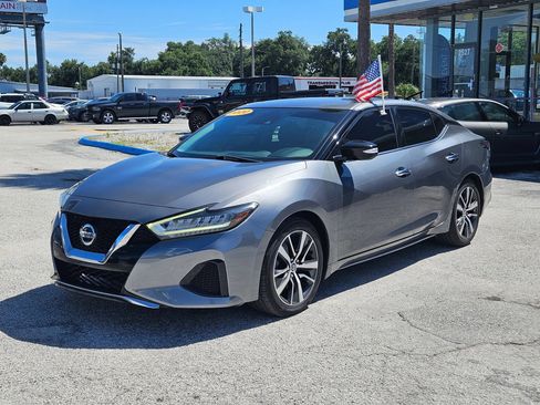 Used 2020 Nissan Maxima 3.5 SV w/ Illumination Package FWD image 3
