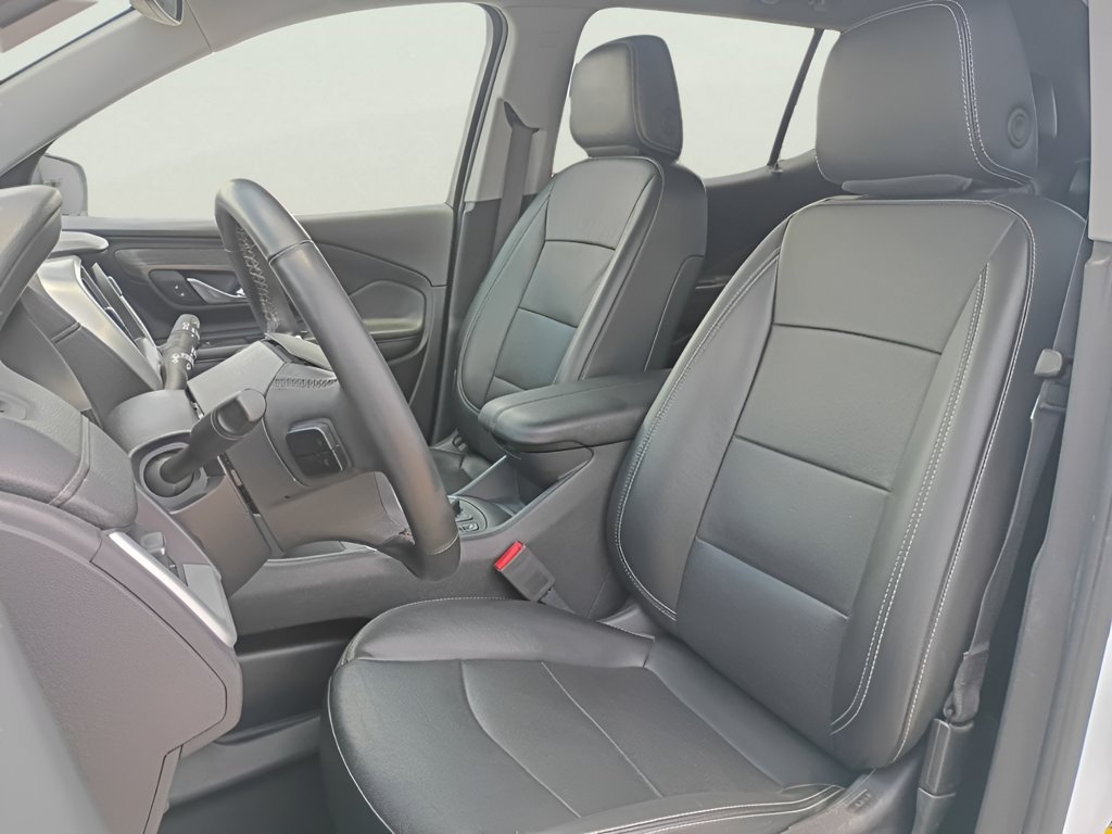 Used 2023 GMC Terrain SLT FWD image 31