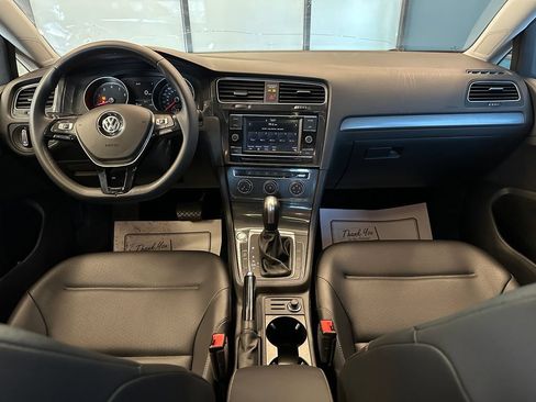 Used 2021 Volkswagen Golf 4-Door FWD image 9