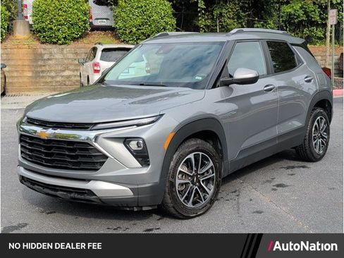 Used 2024 Chevrolet TrailBlazer LT FWD image 1