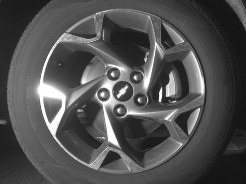 Used 2025 Chevrolet Trax LT FWD image 13