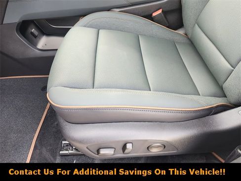 New 2026 GMC Acadia AT4 w/ Luxury Package image 18