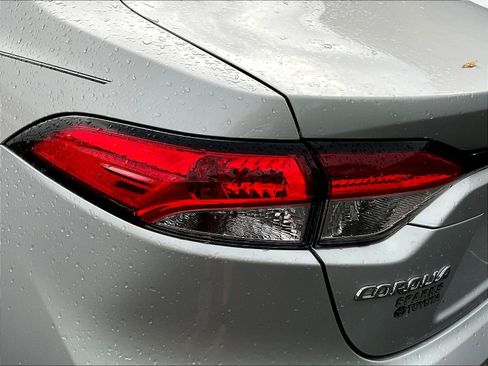 Used 2024 Toyota Corolla LE FWD image 23