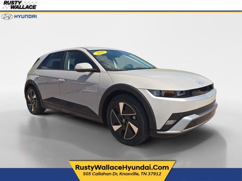 Certified 2025 Hyundai Ioniq 5 SE RWD image 1