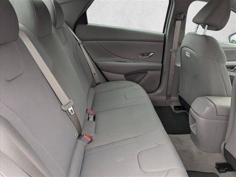 Certified 2026 Hyundai Elantra SE w/ Cargo Package FWD image 29