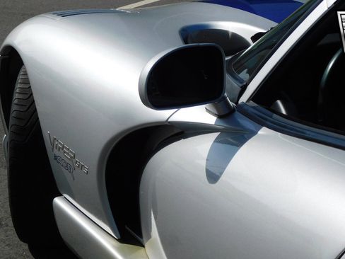 Used 1999 Dodge Viper GTS image 5