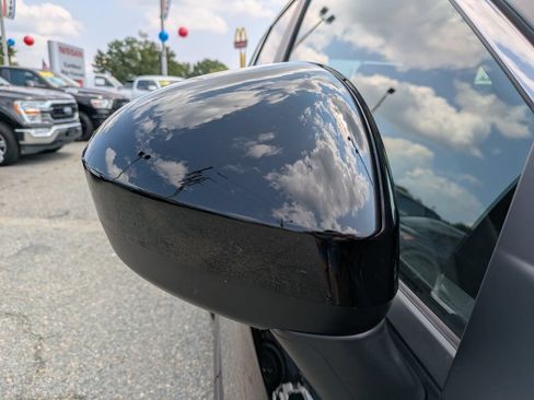 Certified 2025 Nissan Rogue SV FWD image 13