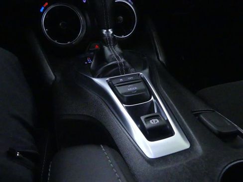 Used 2022 Chevrolet Camaro LT w/ Technology Package image 16