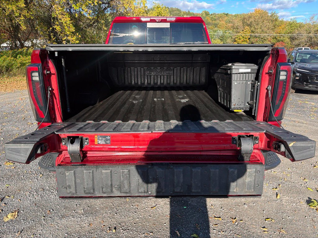 Used 2025 GMC Sierra 2500 AT4 w/ AT4 Premium Plus Package AWD/4WD image 10