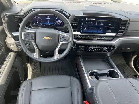 Used 2025 Chevrolet Silverado 2500 LTZ w/ LTZ Plus Package AWD/4WD image 25