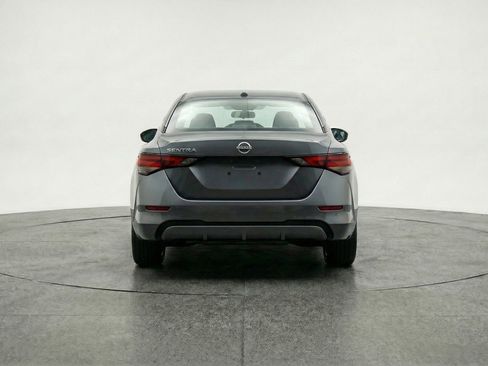 Used 2025 Nissan Sentra SV image 7