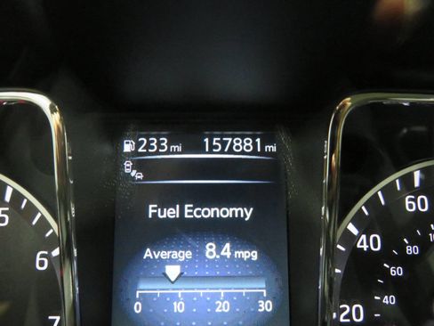 Used 2017 Nissan Titan SL w/ SL Towing Convenience Package image 18