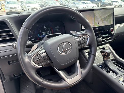 Used 2024 Lexus GX 550 w/ Accessory Package (Z1) AWD/4WD image 14