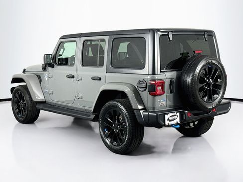 Used 2023 Jeep Wrangler Unlimited Sahara w/ Dual Top Group AWD/4WD image 13