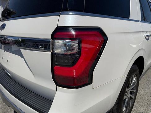 Used 2018 Ford Expedition Limited w/ Equipment Group 301A RWD image 29