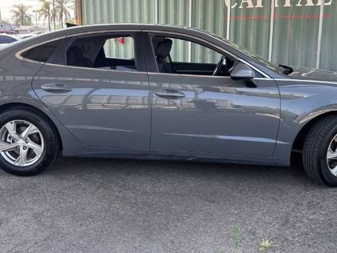 Used 2022 Hyundai Sonata SE FWD image 4