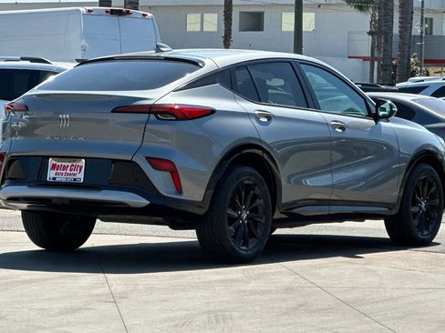 Certified 2025 Buick Envista Sport Touring image 4