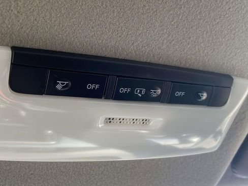 New 2025 Nissan Versa SV w/ Trunk Package image 21