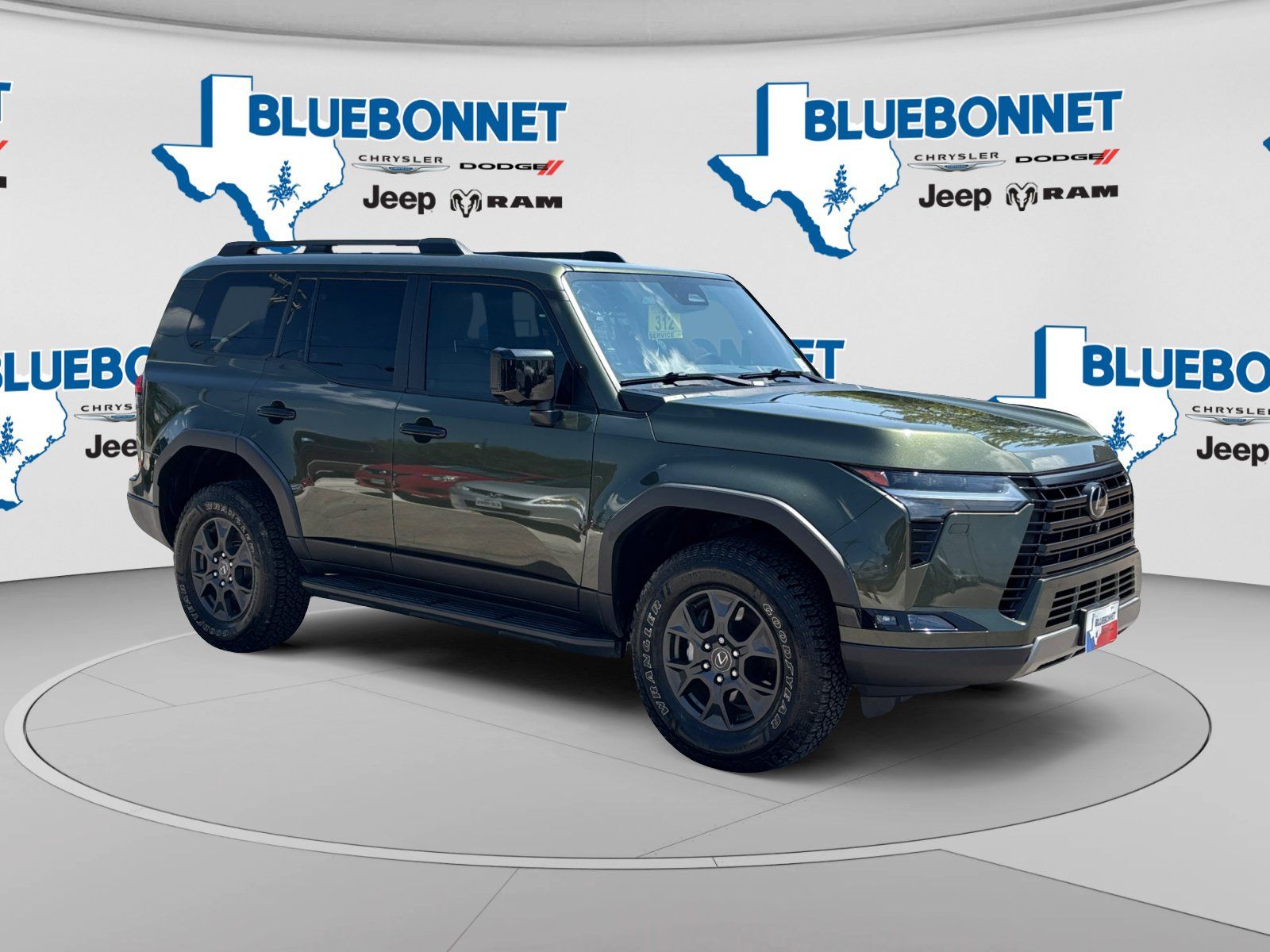 Used 2024 Lexus GX 550 AWD/4WD image 3
